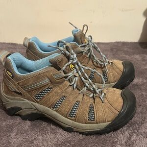 Women's Brown & Blue Keen Hiking Shoes
